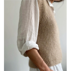 FRIDAY SLIPOVER V-NECK